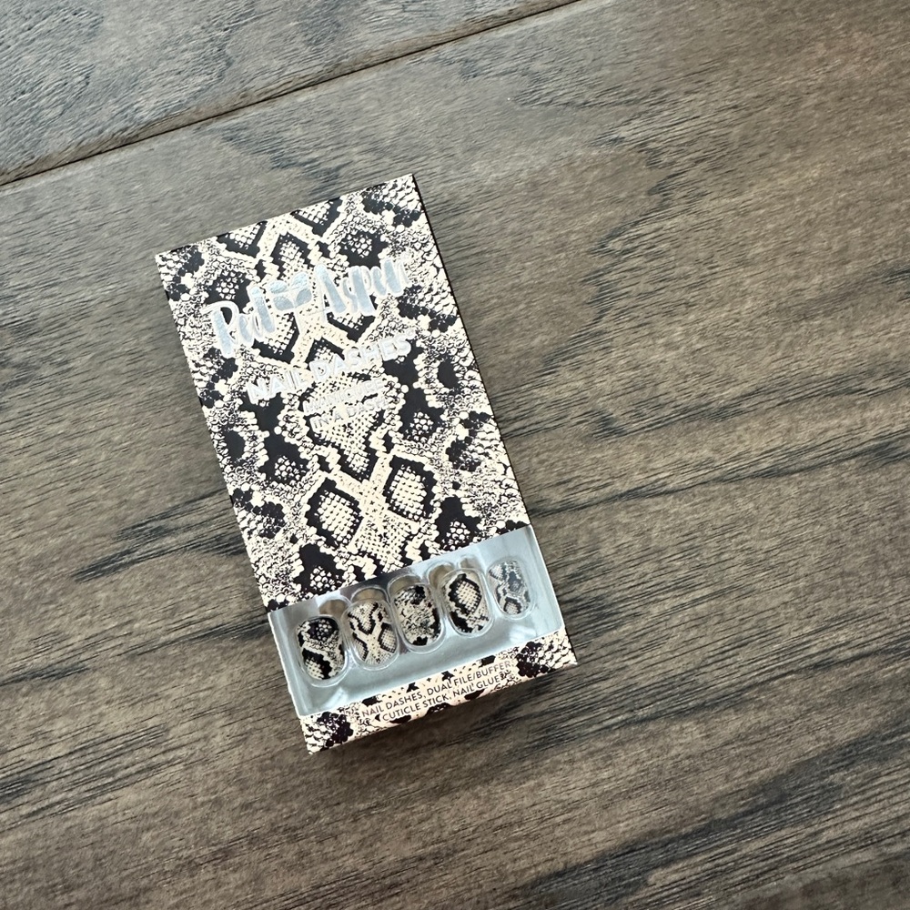 Reptile Snake Skin red aspen nail dash urban jungle Jan
